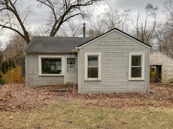 4408 Hartley Ave, White Lake, MI 48383
