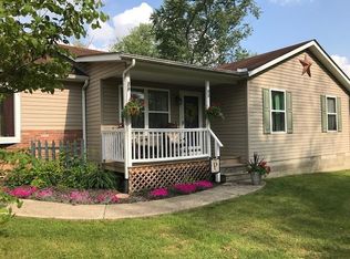 521 Zanesville Ave, Thornville, OH 43076