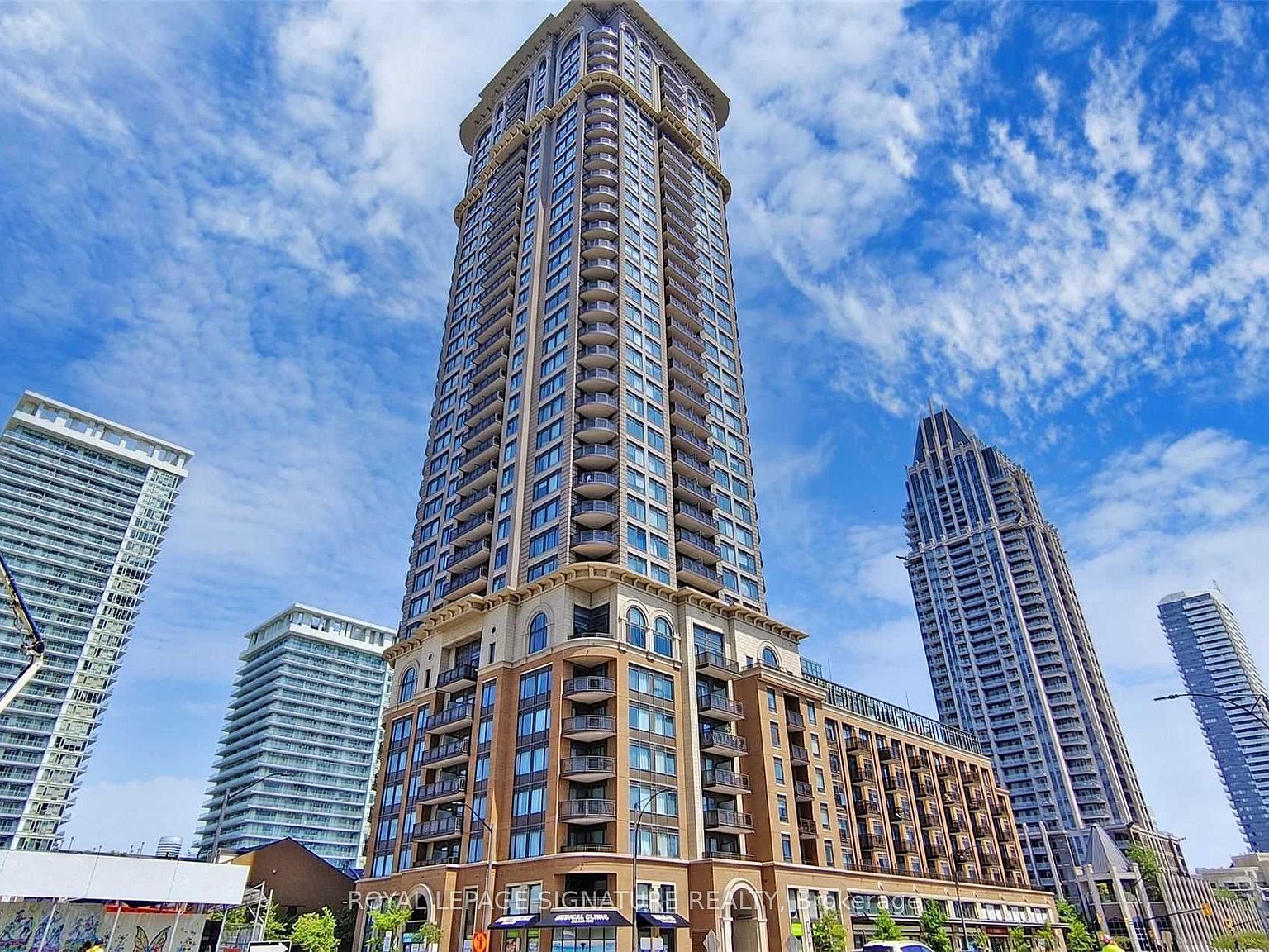 385 Prince Of Wales Dr 3209,