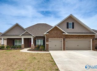 170 Somerton Dr, Huntsville, AL 35811