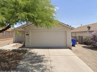 8747 S Desert Rainbow Dr, Tucson, AZ 85747