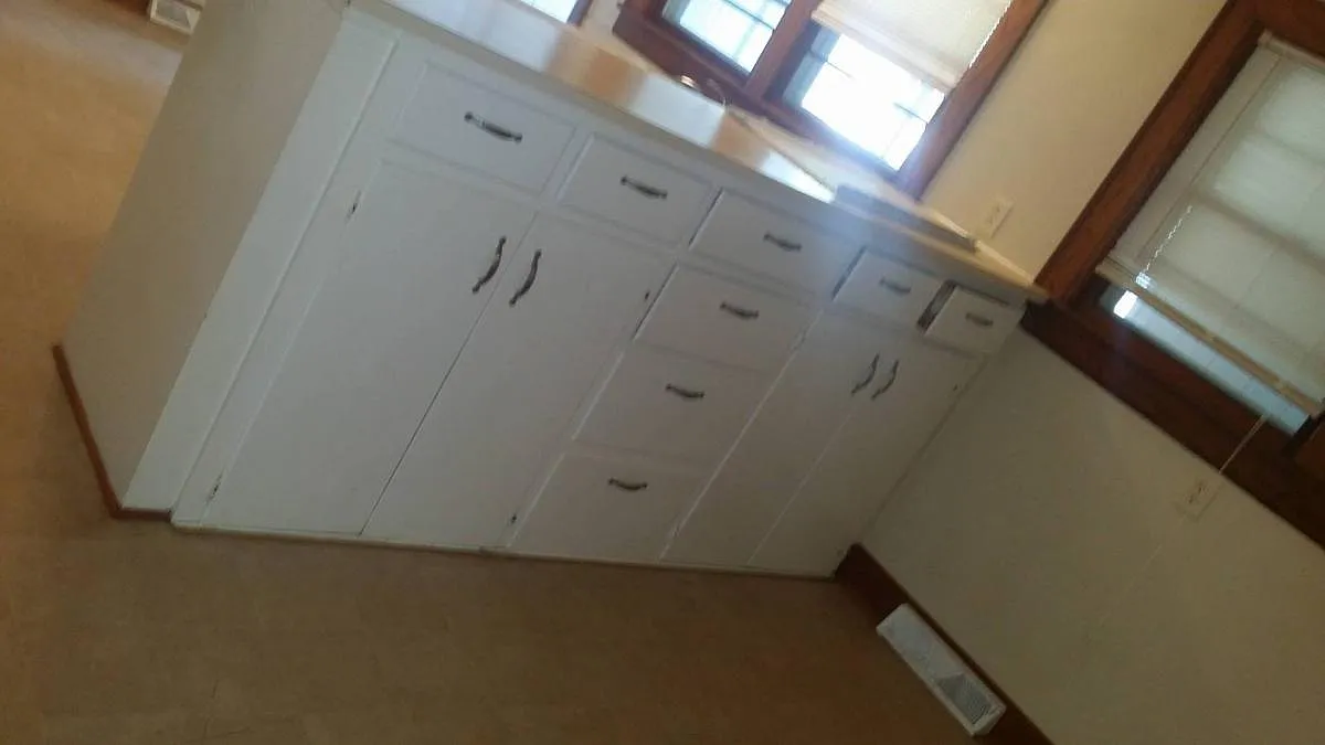 2 bed, 975 sqft, $1,345 — Photo 3