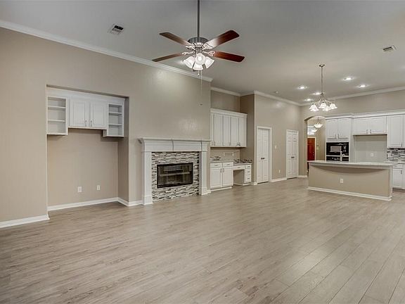 4th image of 4513 Rock Creek Ln