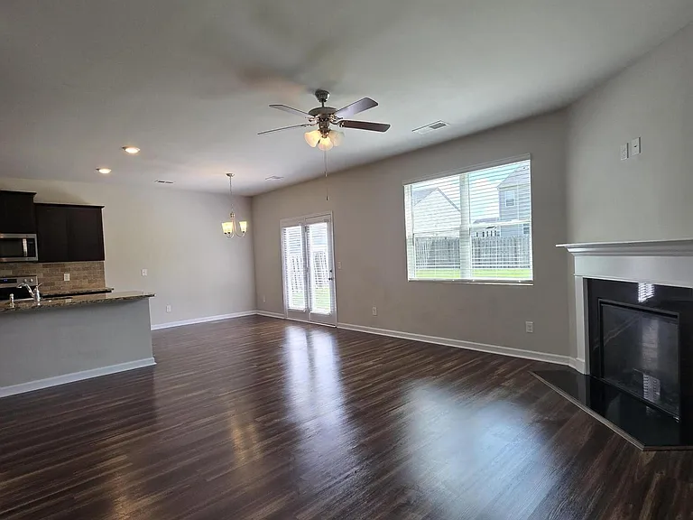 3056 Pepperhill Dr — Photo 9