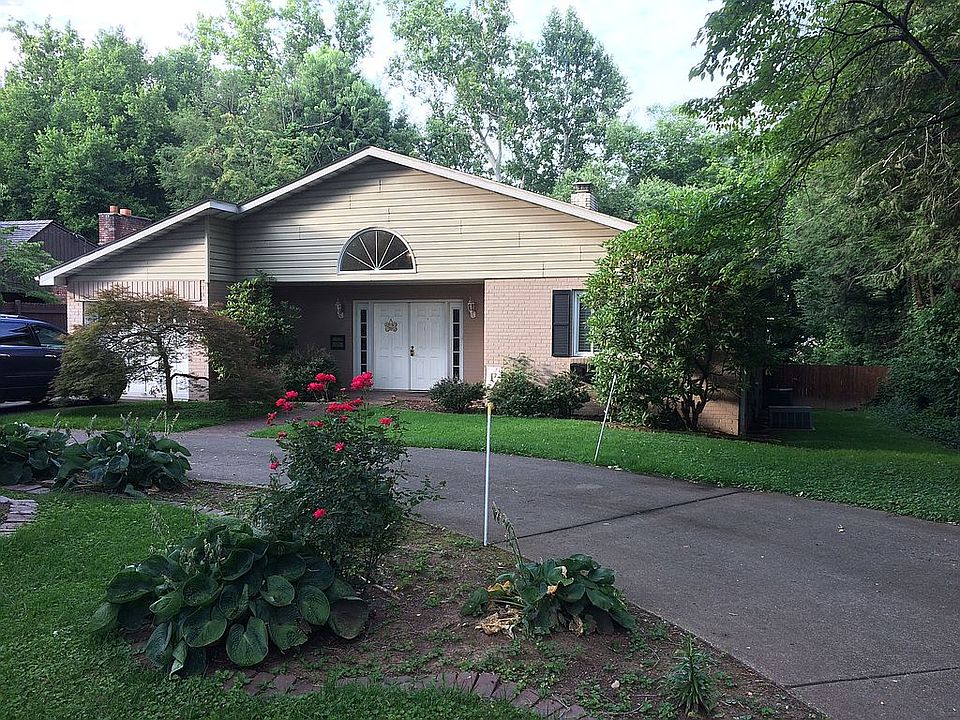 1st image of 3912 Kanawha Ave SE