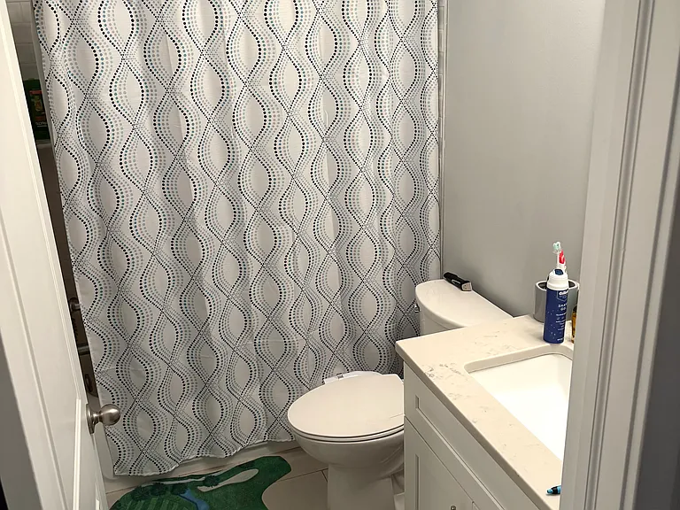 444 Kingsley St #444 — Photo 16