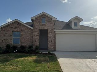 8409 Bluebonnet Bend Rd, Fort Worth, TX 76131