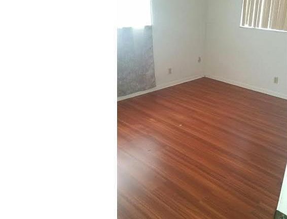 5th image of 3661 NW 29th St
