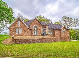 101 Country Cir, Branson, MO 65616