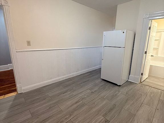 3rd image of 239 1st St Floor 1
