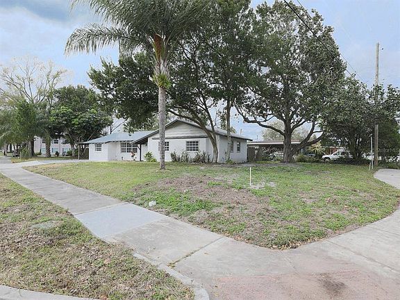 2nd image of 5559 Madrid Ave