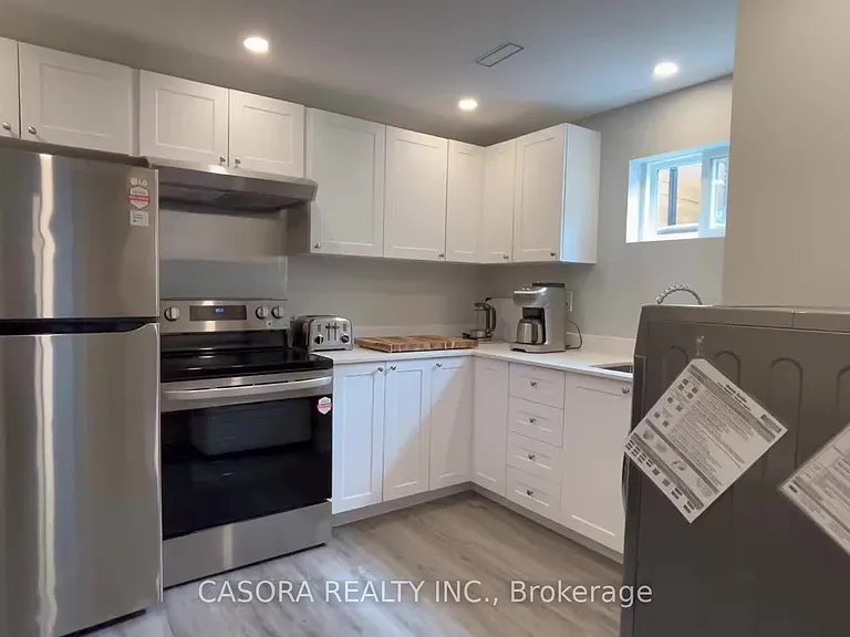4258 Longmoor Dr #LOWER — Photo 5