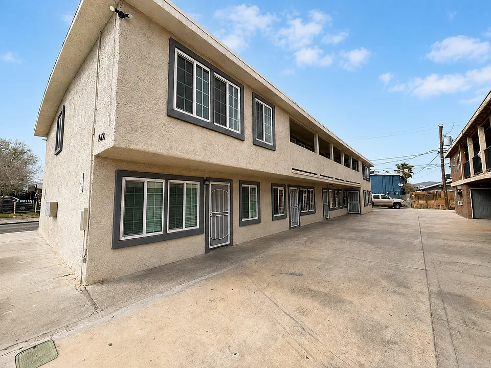1420 Putnam Ave #1