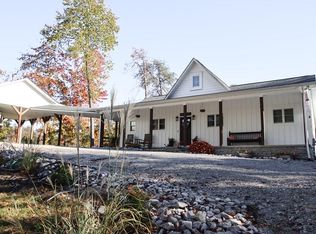 608 Lakeview Rd, Walling, TN 38587