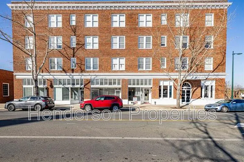 197 N 2nd St #404