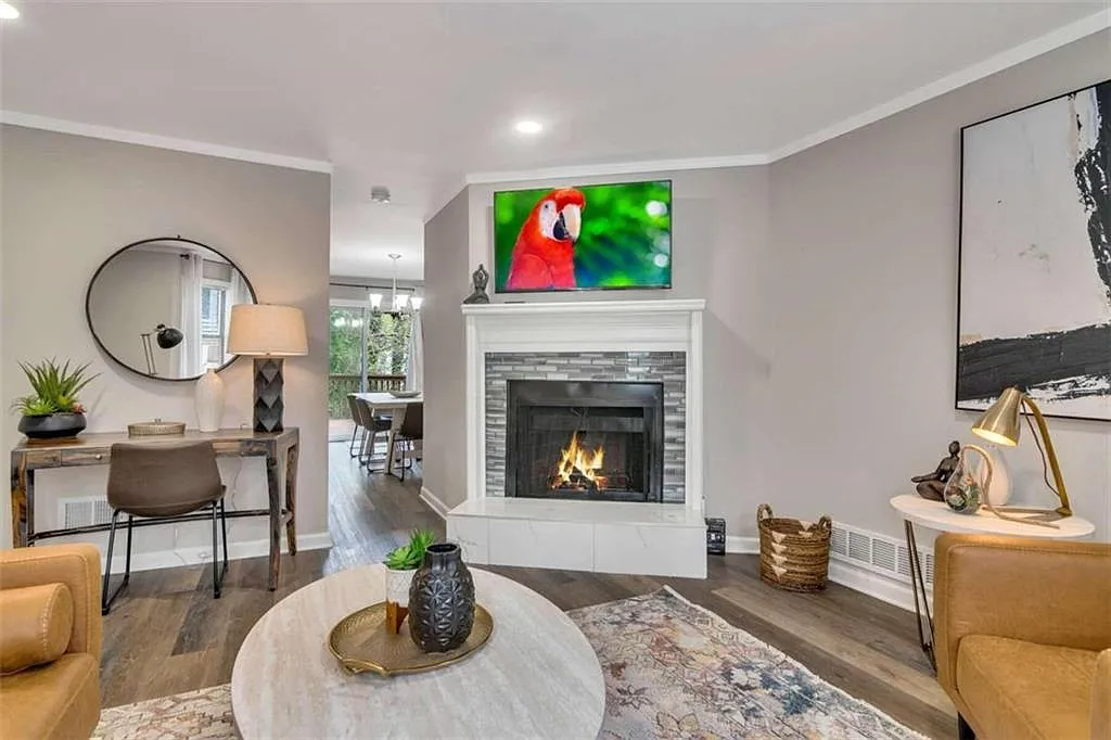 3 bed, 2.5 bath, $3,750 — Photo 3