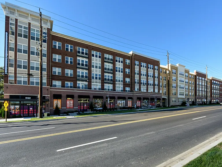 Monument Village at College Park — Photo 24