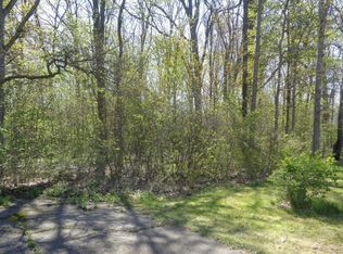 8480 Rosecrest Ct, Shelby Township, MI 48316