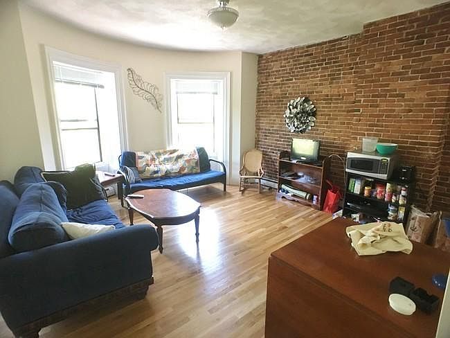 2nd image of 21 Worcester Sq APT 4A