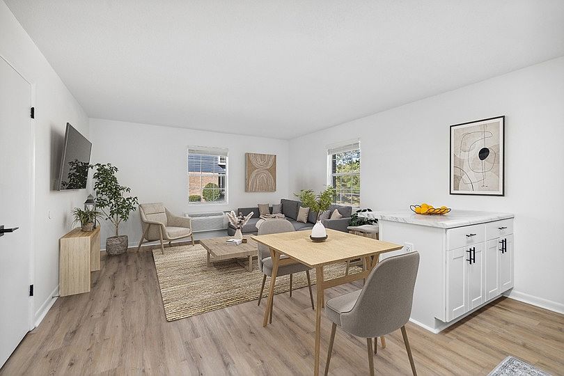 1st image of 700 Morreene Rd #L-5