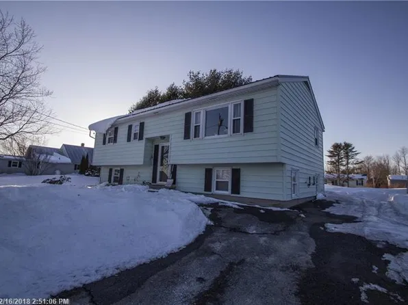 65 Shores Rd, Oakland, ME 04963