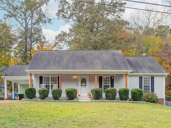 234 Garland Dr, Lexington, NC 27295