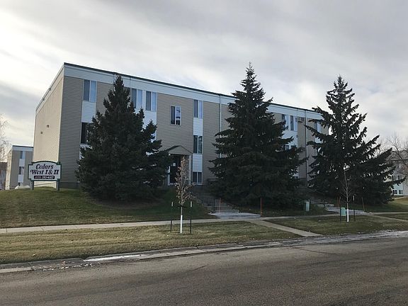 4th image of 926 10th Ave W APT 2