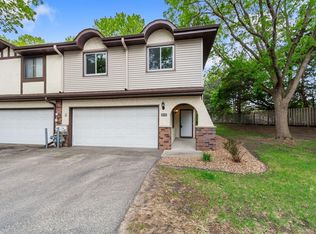 8773 Maplebrook Pkwy N, Brooklyn Park, MN 55445