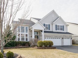 10805 Sawgrass Ln, Huntley, IL 60142