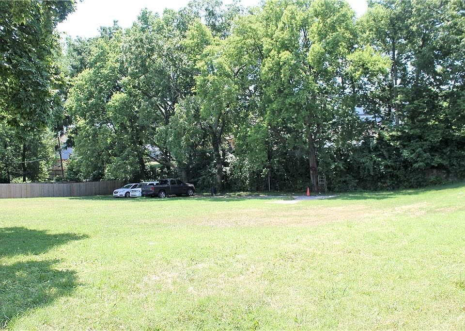 1st image of 4406 Flora Ave