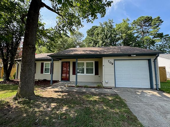 2nd image of 709 Carywood Ln