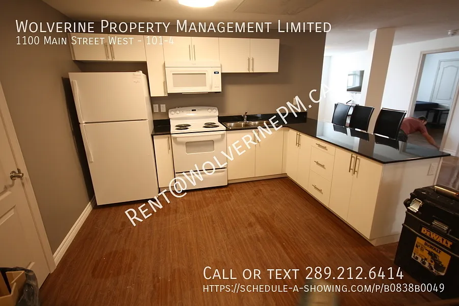 1100 Main Street West Hamilton — Photo 3