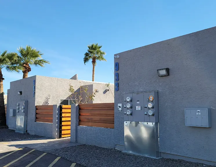 Roma Village Apartments — Photo 8