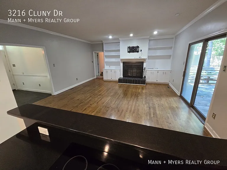 3216 Cluny Dr — Photo 10