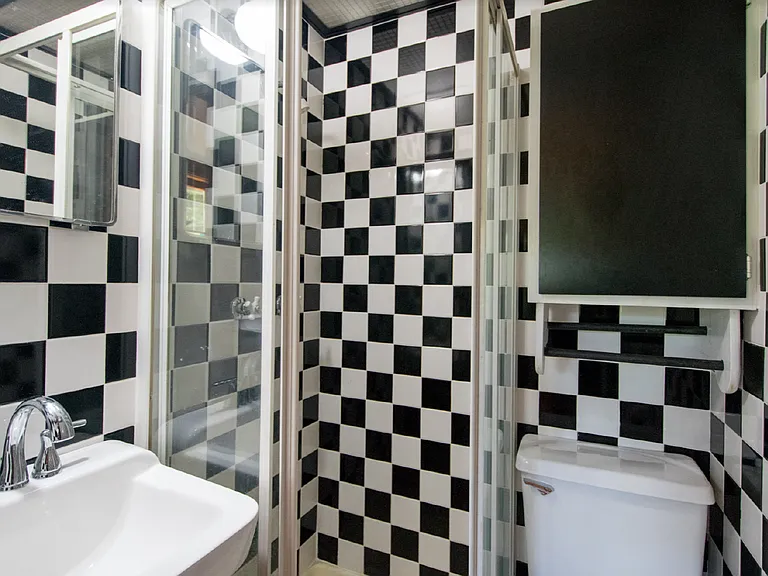 117 Lake Dr — Photo 22