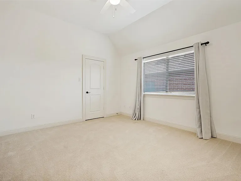 11292 Berkeley Hall Ln — Photo 28