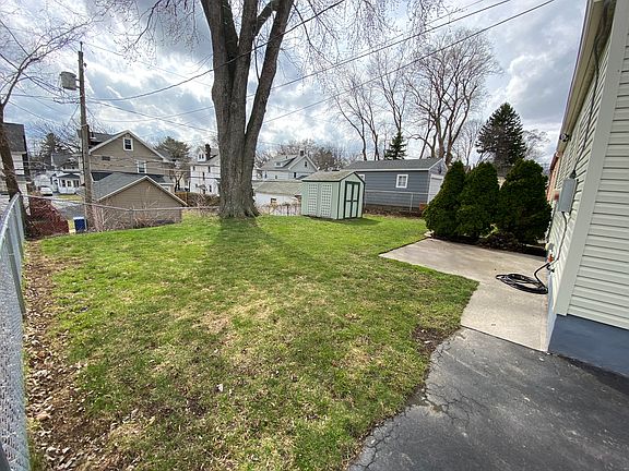 Driveway corner rear left 