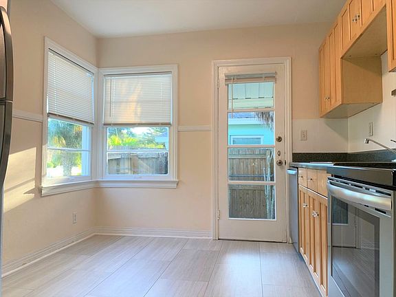 5th image of 5220 29th Ave S
