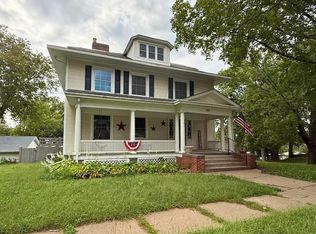 811 N 7th St, Red Oak, IA 51566