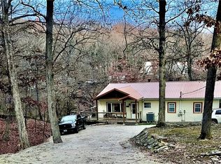 31801 Karen Rd, Gravois Mills, MO 65037