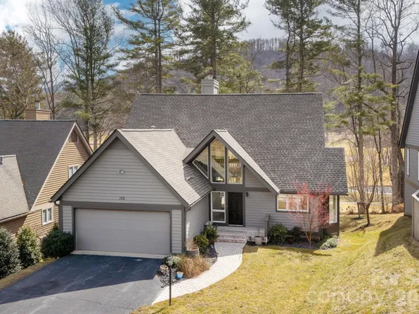 155 Winding Meadows Dr, Flat Rock, NC 28731