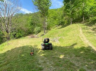 1127 Dorton Hill Rd, Jenkins, KY 41537