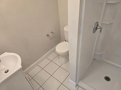 58 Hawthorne St #2 Photo 1