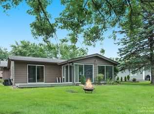 10851 Colony Rd, Pinckney, MI 48169