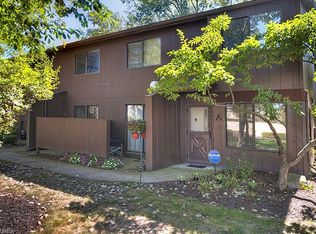 1520 Cedarwood Dr APT A, Westlake, OH 44145