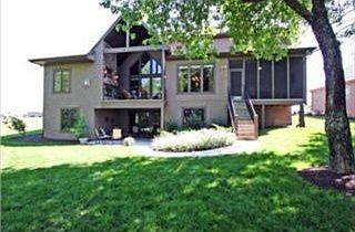 2nd image of 16329 Monrovia St
