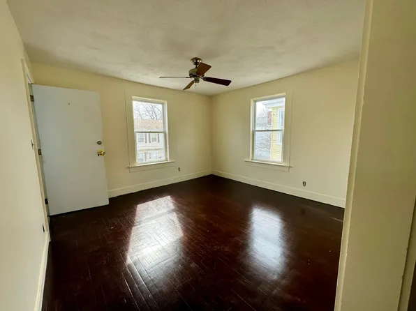 17 Foster St #2, Salem, MA 01970
