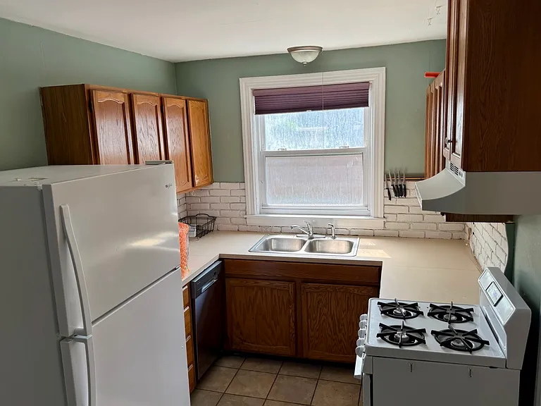 7 North Ave #3 — Photo 9
