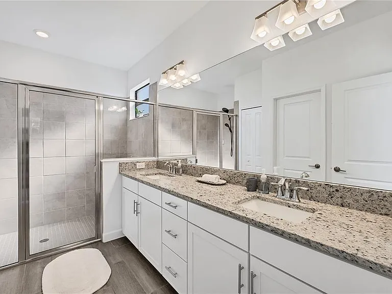 15716 Barefoot Beach Dr — Photo 17
