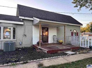 51 E Vine St, Rosedale, IN 47874